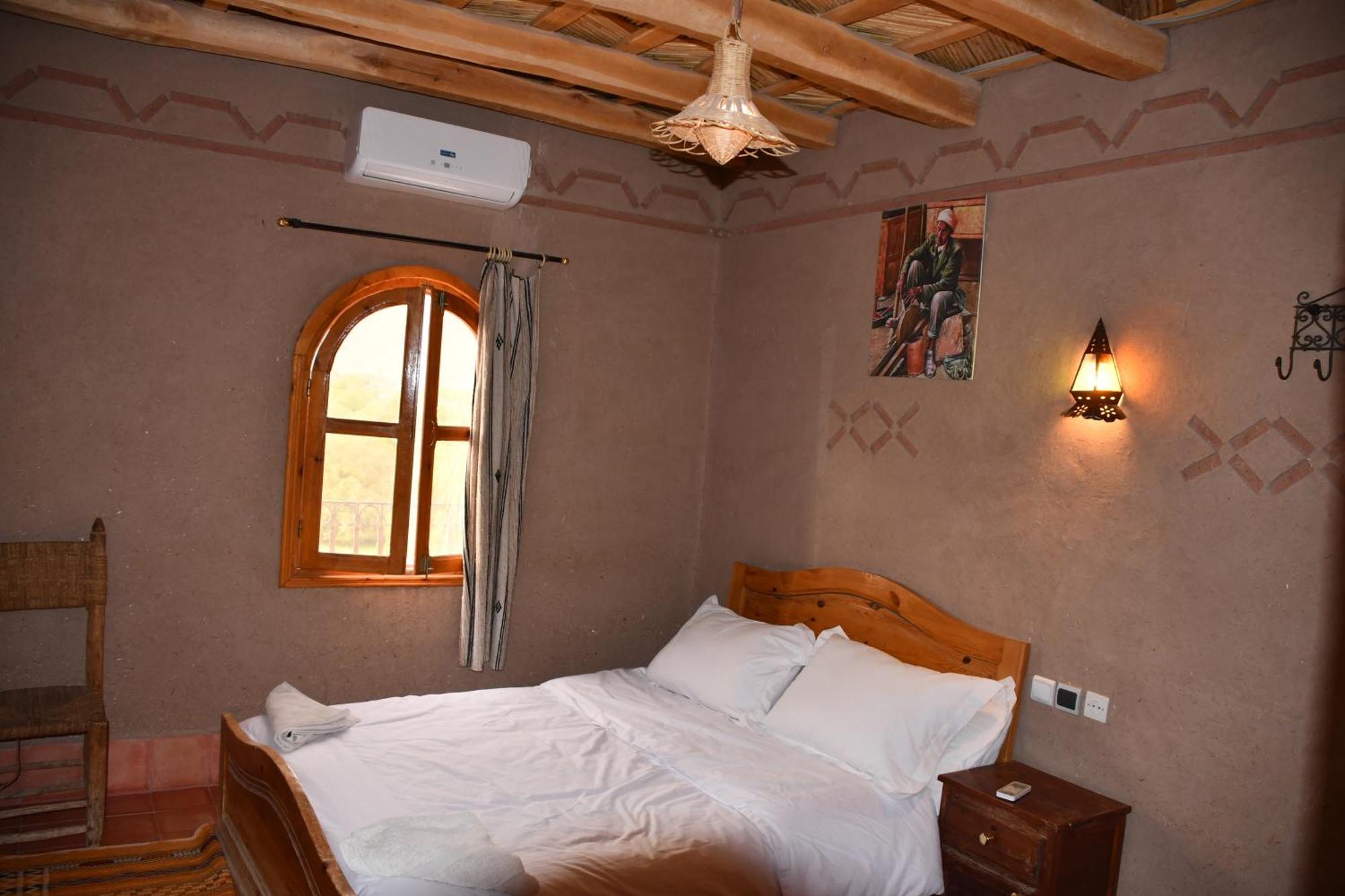 Gite D'Etape Tamaloute Bed & Breakfast โบ ดราราร์ ภายนอก รูปภาพ