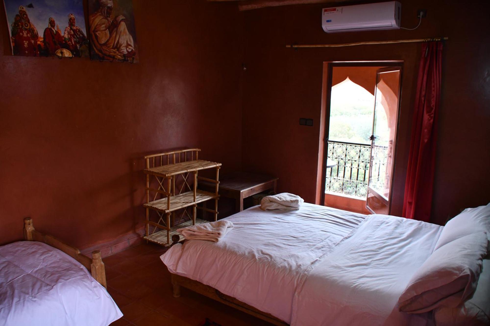 Gite D'Etape Tamaloute Bed & Breakfast โบ ดราราร์ ภายนอก รูปภาพ